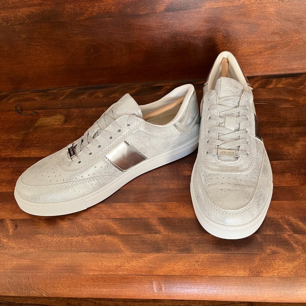 J/Slides Taylor Womens Lace up Silver Metallic Luxe Sneaker Urban Streetwear 8M